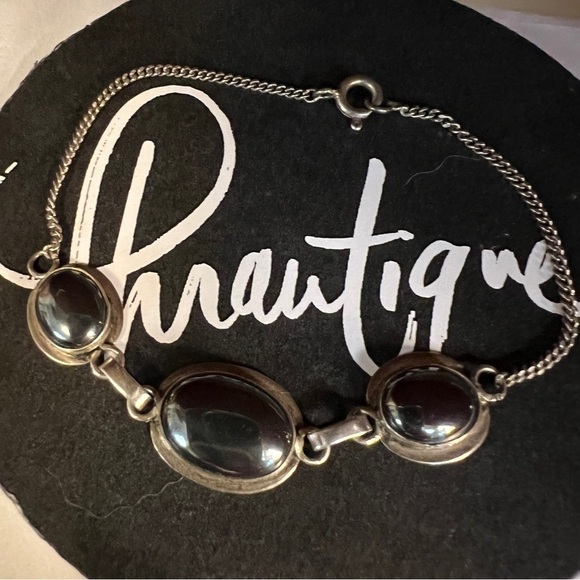 Sterling and Hematite Bracelet Vintage Chain and Stone Antique Unmarked Oval Set - Picture 6 of 6